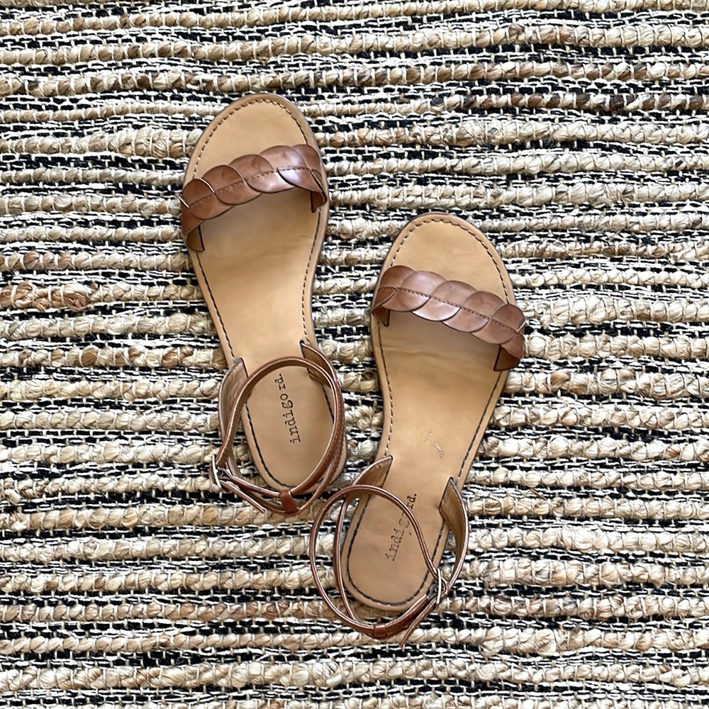 Indigo rd. brown sandals size 7